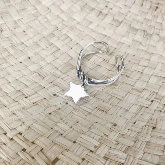 Sterling Silver Minimalist Star Twist Dangle Ring - Picture 5 of 5
